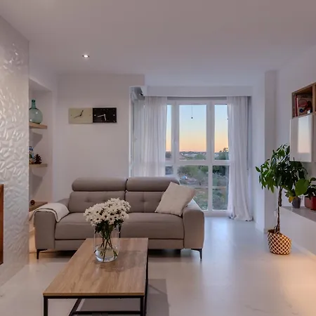 The Sunset Flat - Design & Relax