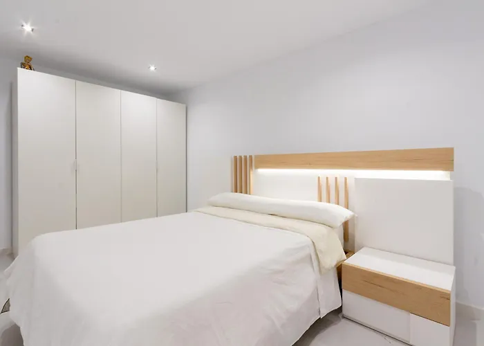 The Sunset Flat - Design & Relax