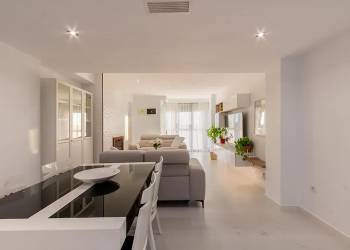 The Sunset Flat - Design & Relax