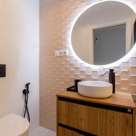 The Sunset Flat - Design & Relax